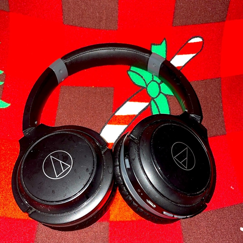 Audio-Technica ATH-S200BTBK Bluetooth Wireless On-Ear Headphones